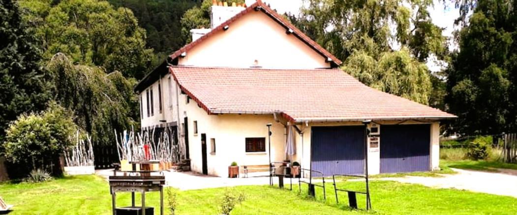Gites, Les Jonquilles, Le Sagard Et Bungalow Les Brimbelles, Nature Et Detente La Houssiere Exterior photo